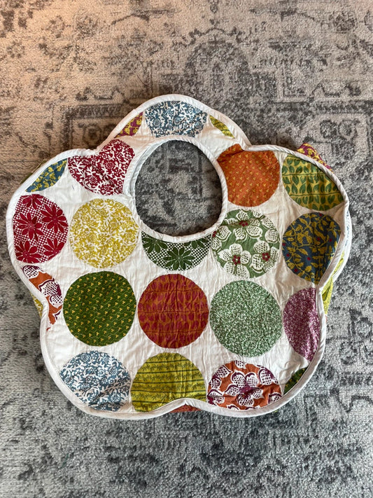 Sac fourre tout en toile matelassé en forme de fleur handmade upcyclé retravaillé premium n•354