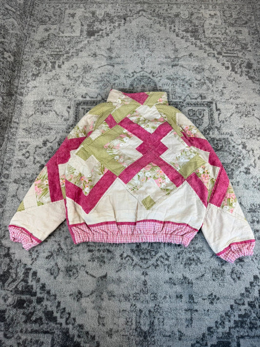 Veste en quilt crop style sportswear design unique vintage fait main upcyclé retravaillé n•669