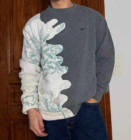 Sweat en tapisserie upcyclé handmade rework style vintage taille M n•397