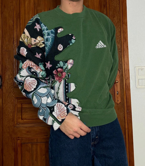 Sweat en tapisserie upcyclé handmade rework style vintage taille L n•394