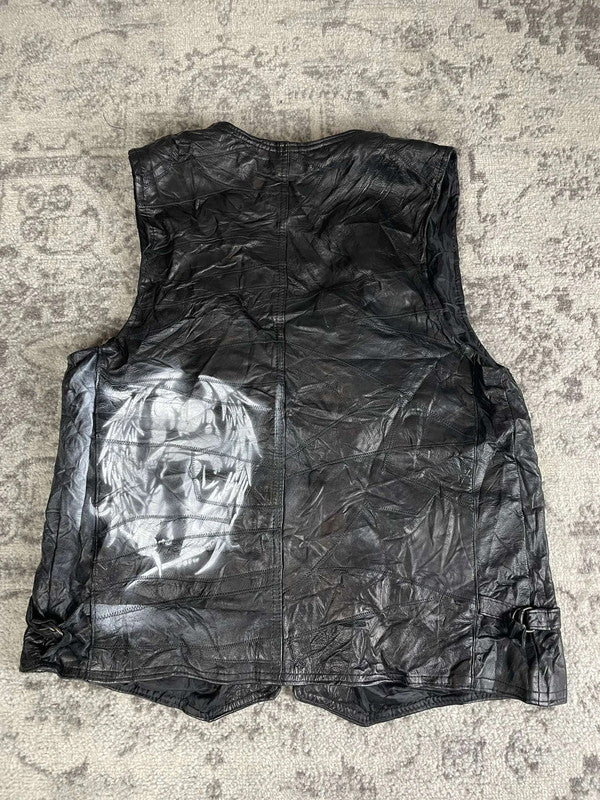 Veste en cuir sans manche style motard handmade streetwear y2k peinture moto XL n•375