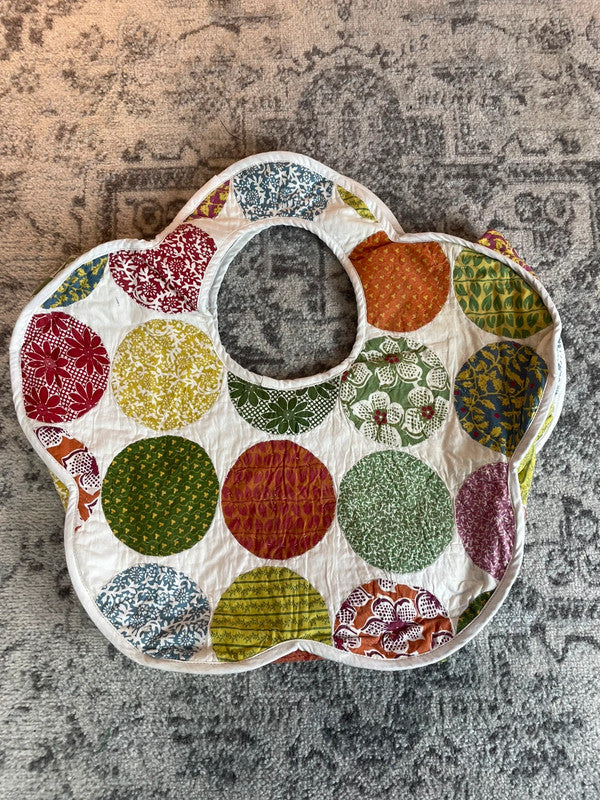 Sac fourre tout en toile matelassé en forme de fleur handmade upcyclé retravaillé premium n•354