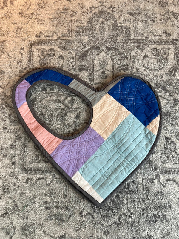 Sac fourre tout en toile matelassé en forme de cœur handmade upcyclé retravaillé premium n•357