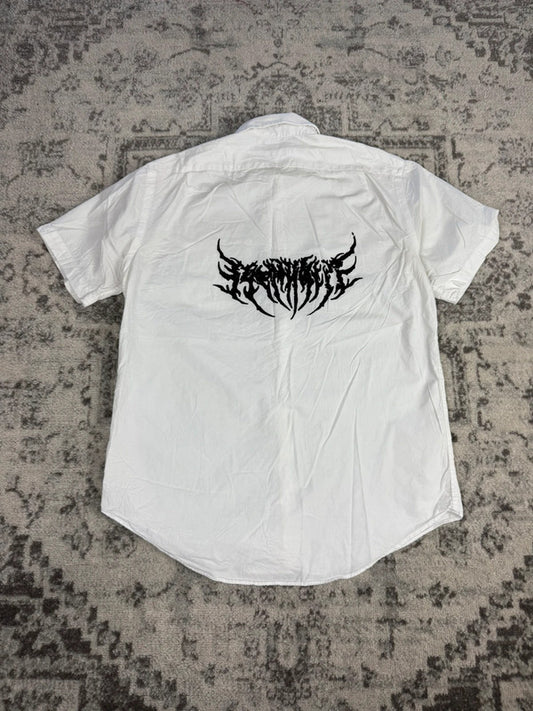 Chemise blanche manche courte design streetwear y2k hip-hop fait main taille M n•504