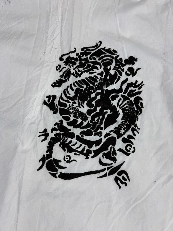 Chemise blanche manche courte design streetwear y2k hip-hop fait main taille L n•505