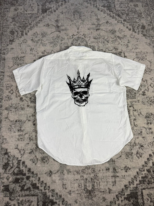 Chemise blanche manche courte design streetwear y2k hip-hop fait main taille L n•509