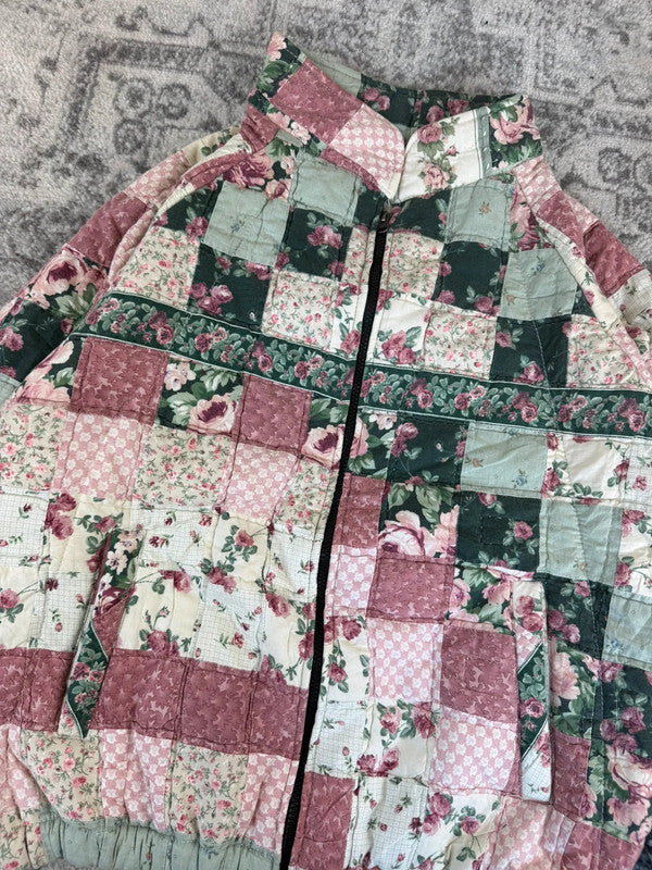Veste en quilt crop style sportswear design unique vintage fait main upcyclé retravaillé n•625