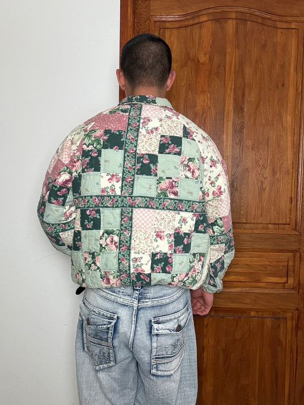 Veste en quilt crop style sportswear design unique vintage fait main upcyclé retravaillé n•625