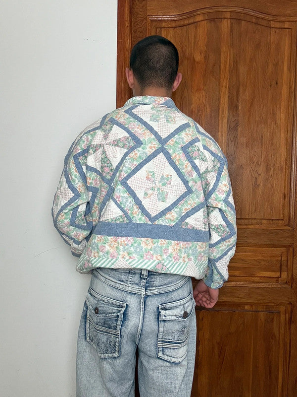 Veste en quilt crop style sportswear design unique vintage fait main upcyclé retravaillé n•626