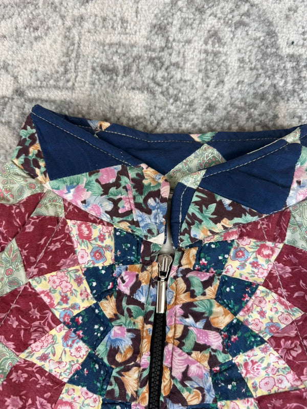 Veste en quilt crop style sportswear design unique vintage fait main upcyclé retravaillé n•627