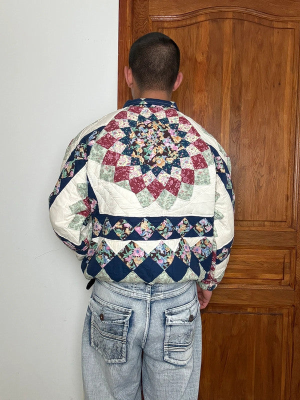 Veste en quilt crop style sportswear design unique vintage fait main upcyclé retravaillé n•627