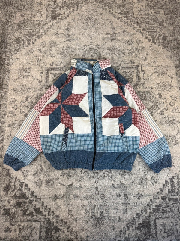 Veste en quilt crop style sportswear design unique vintage fait main upcyclé retravaillé n•629