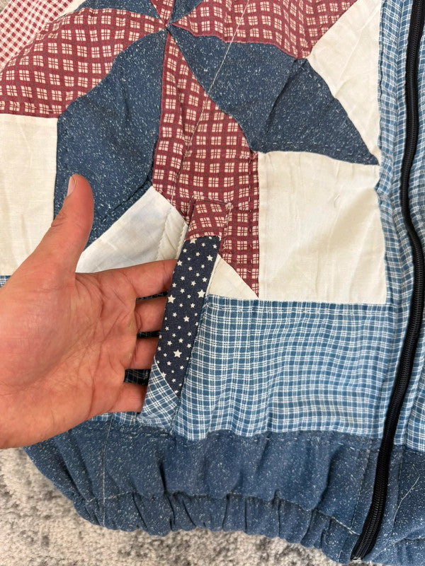 Veste en quilt crop style sportswear design unique vintage fait main upcyclé retravaillé n•629