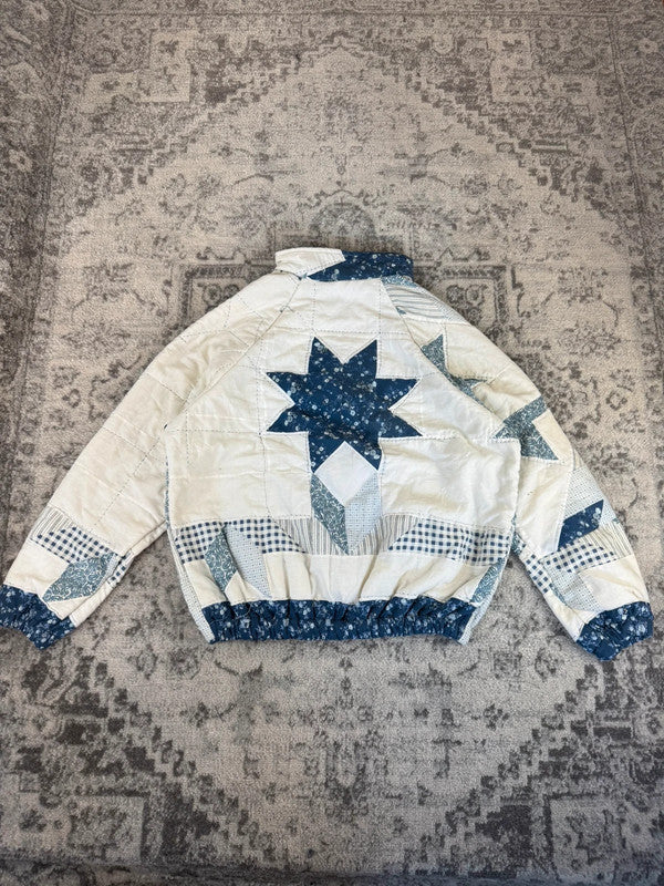 Veste en quilt crop style sportswear design unique vintage fait main upcyclé retravaillé n•630