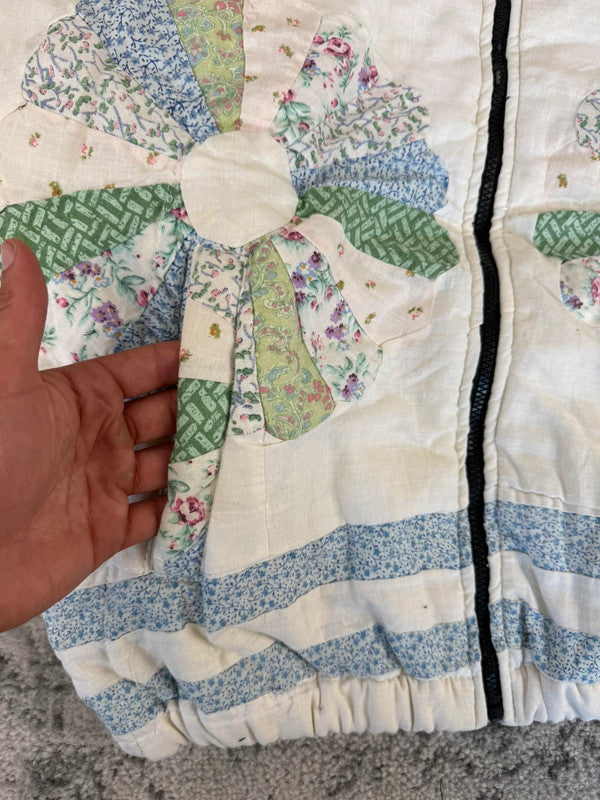 Veste en quilt crop style sportswear design unique vintage fait main upcyclé retravaillé n•631