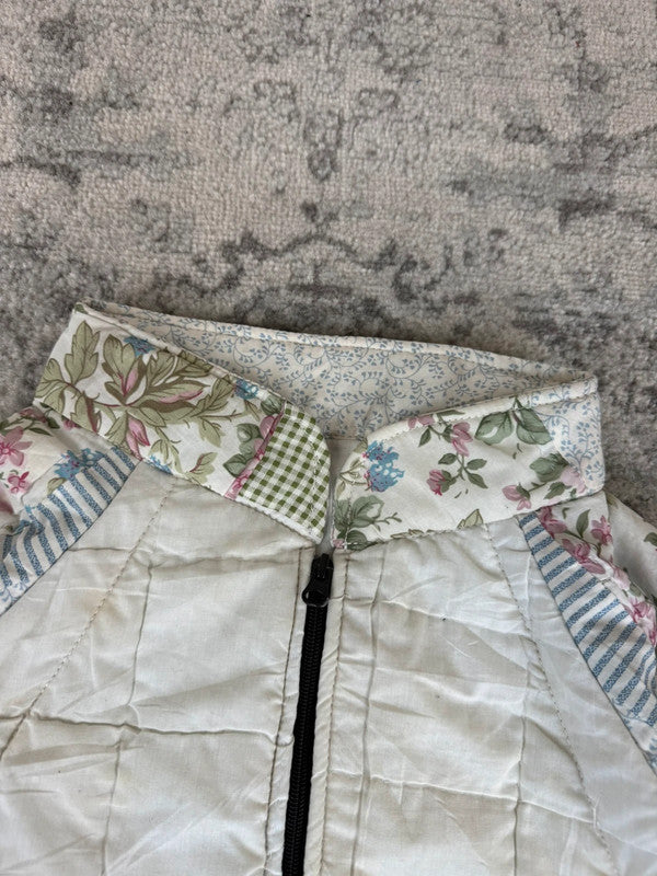 Veste en quilt crop style sportswear design unique vintage fait main upcyclé retravaillé n•633