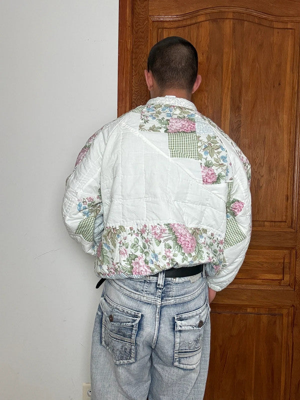 Veste en quilt crop style sportswear design unique vintage fait main upcyclé retravaillé n•633