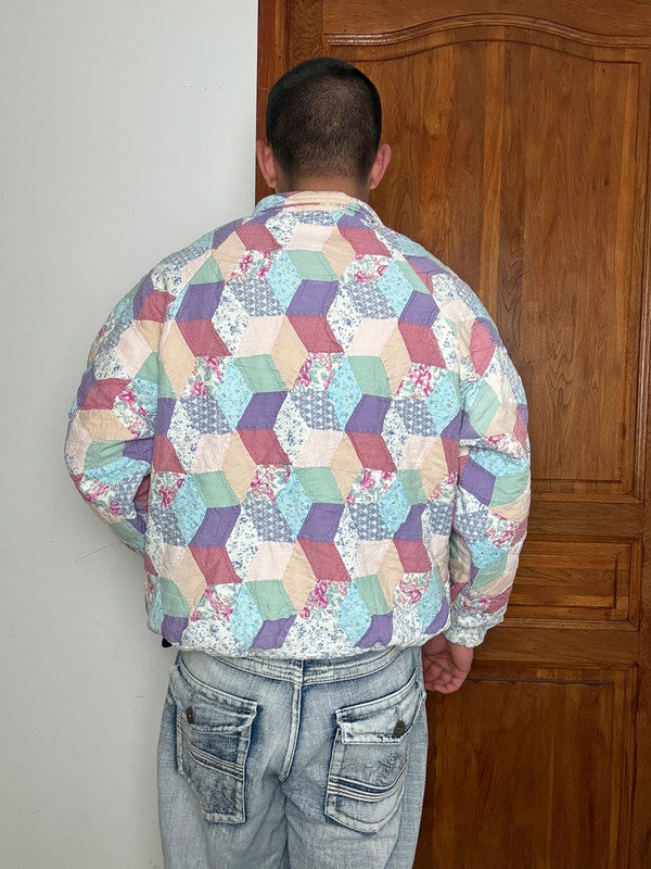Veste en quilt crop style sportswear design unique vintage fait main upcyclé retravaillé n•634