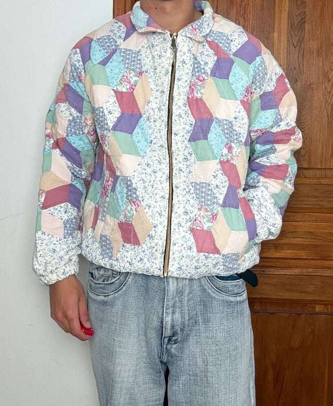Veste en quilt crop style sportswear design unique vintage fait main upcyclé retravaillé n•634