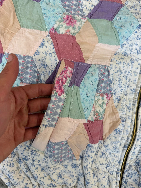 Veste en quilt crop style sportswear design unique vintage fait main upcyclé retravaillé n•634