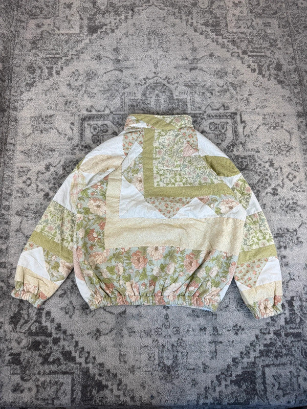 Veste en quilt crop style sportswear design unique vintage fait main upcyclé retravaillé n•635