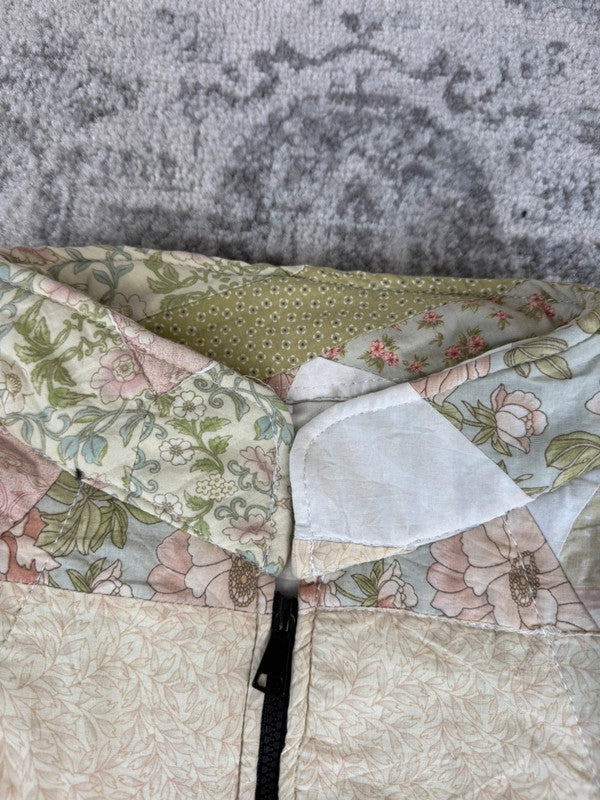 Veste en quilt crop style sportswear design unique vintage fait main upcyclé retravaillé n•635