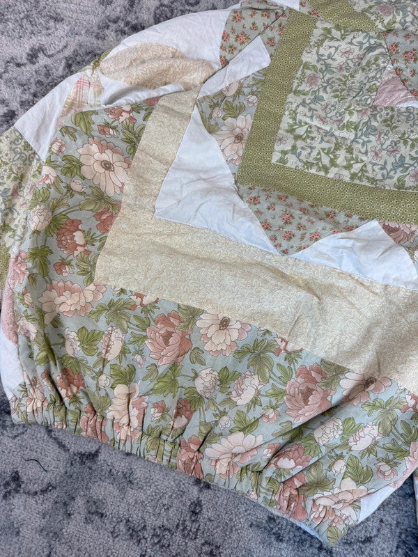 Veste en quilt crop style sportswear design unique vintage fait main upcyclé retravaillé n•635