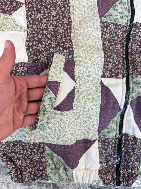 Veste en quilt crop style sportswear design unique vintage fait main upcyclé retravaillé n•636