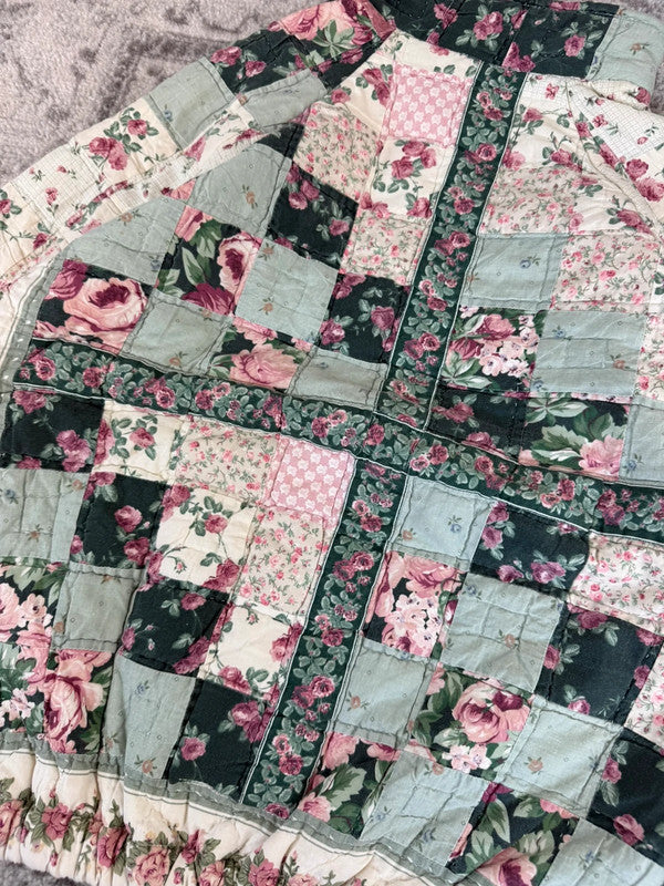 Veste en quilt crop style sportswear design unique vintage fait main upcyclé retravaillé n•637