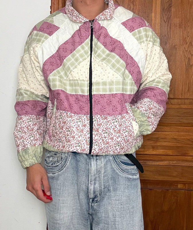 Veste en quilt crop style sportswear design unique vintage fait main upcyclé retravaillé n•639