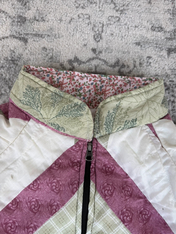 Veste en quilt crop style sportswear design unique vintage fait main upcyclé retravaillé n•639
