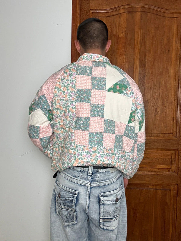 Veste en quilt crop style sportswear design unique vintage fait main upcyclé retravaillé n•642