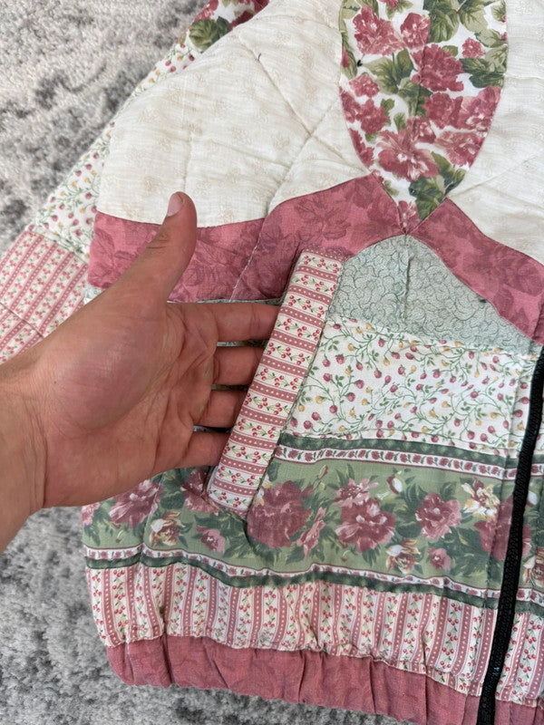 Veste en quilt crop style sportswear design unique vintage fait main upcyclé retravaillé n•643