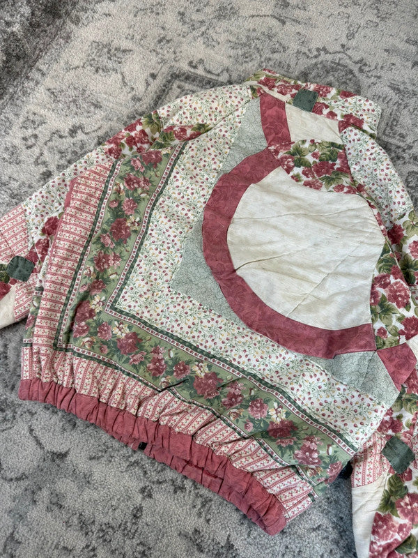 Veste en quilt crop style sportswear design unique vintage fait main upcyclé retravaillé n•643