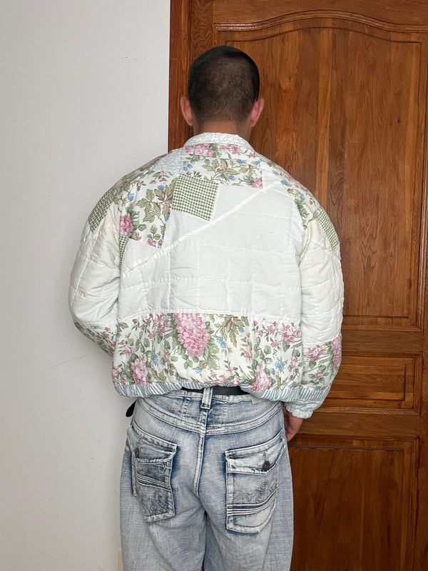 Veste en quilt crop style sportswear design unique vintage fait main upcyclé retravaillé n•646