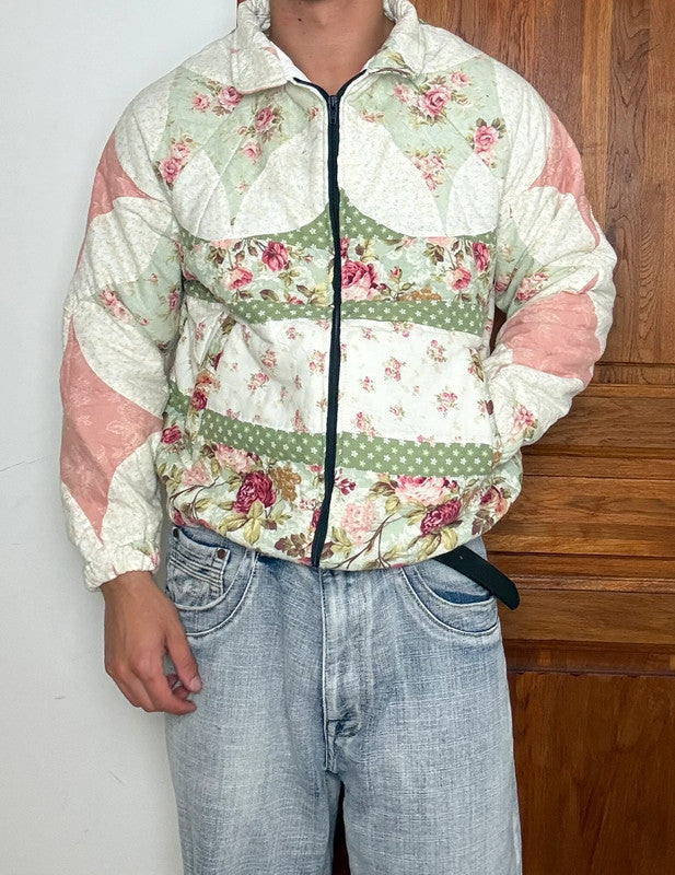 Veste en quilt crop style sportswear design unique vintage fait main upcyclé retravaillé n•648