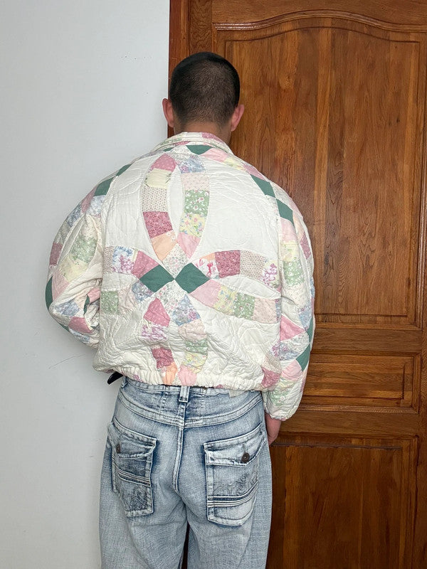 Veste en quilt crop style sportswear design unique vintage fait main upcyclé retravaillé n•649