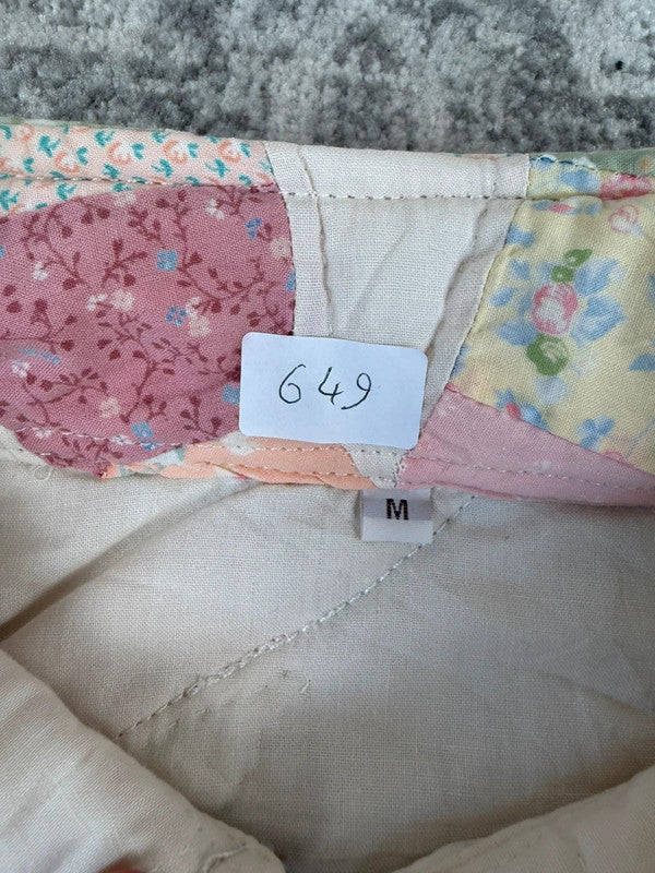 Veste en quilt crop style sportswear design unique vintage fait main upcyclé retravaillé n•649
