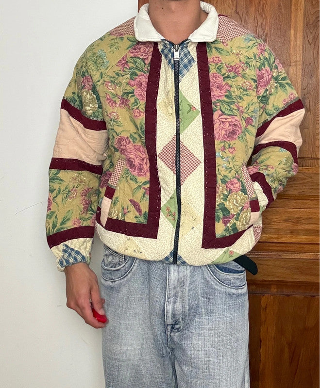 Veste en quilt crop style sportswear design unique vintage fait main upcyclé retravaillé n•654