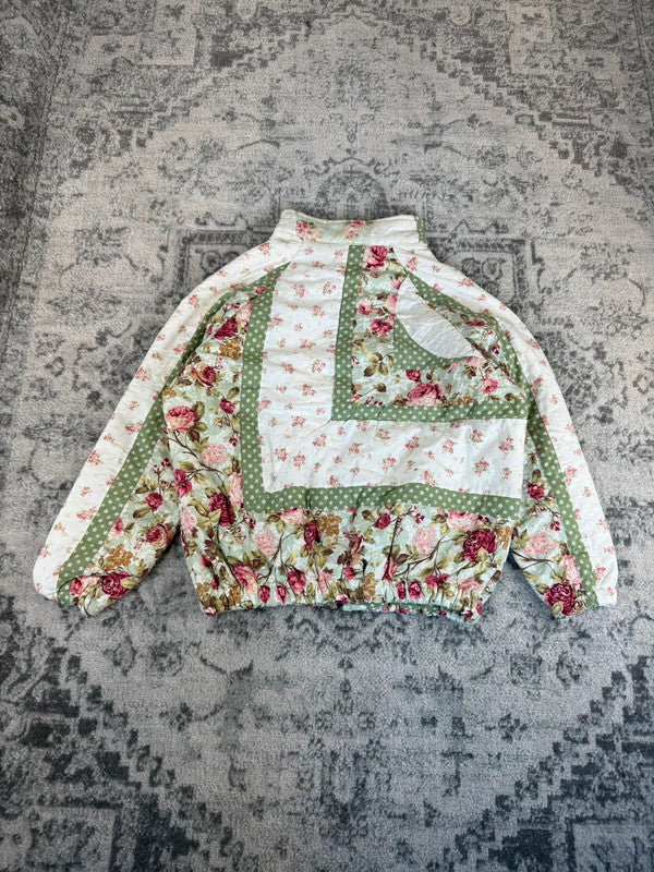 Veste en quilt crop style sportswear design unique vintage fait main upcyclé retravaillé n•655