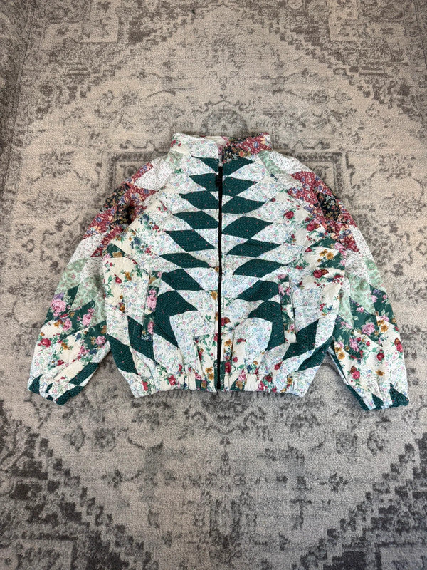 Veste en quilt crop style sportswear design unique vintage fait main upcyclé retravaillé n•659