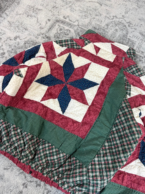 Veste en quilt crop style sportswear design unique vintage fait main upcyclé retravaillé n•660