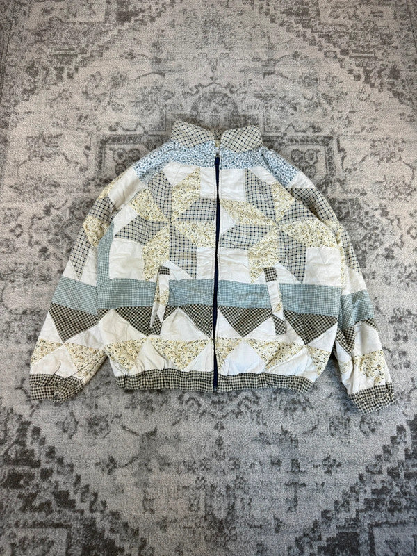 Veste en quilt crop style sportswear design unique vintage fait main upcyclé retravaillé n•662