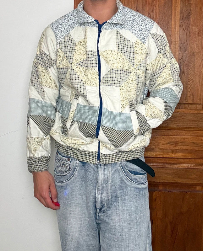Veste en quilt crop style sportswear design unique vintage fait main upcyclé retravaillé n•662