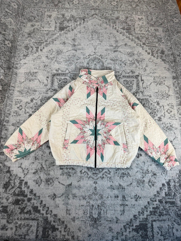 Veste en quilt crop style sportswear design unique vintage fait main upcyclé retravaillé n•665