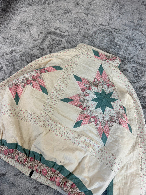 Veste en quilt crop style sportswear design unique vintage fait main upcyclé retravaillé n•665
