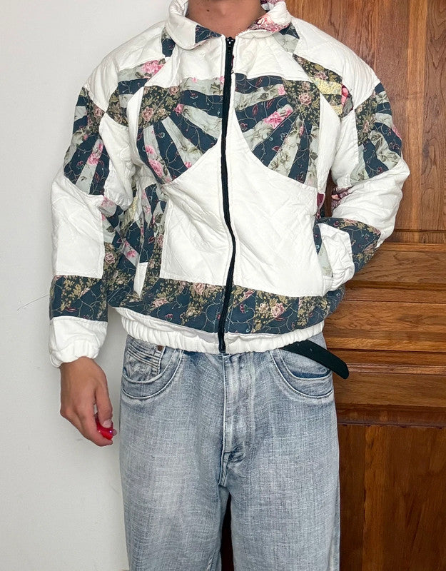 Veste en quilt crop style sportswear design unique vintage fait main upcyclé retravaillé n•667