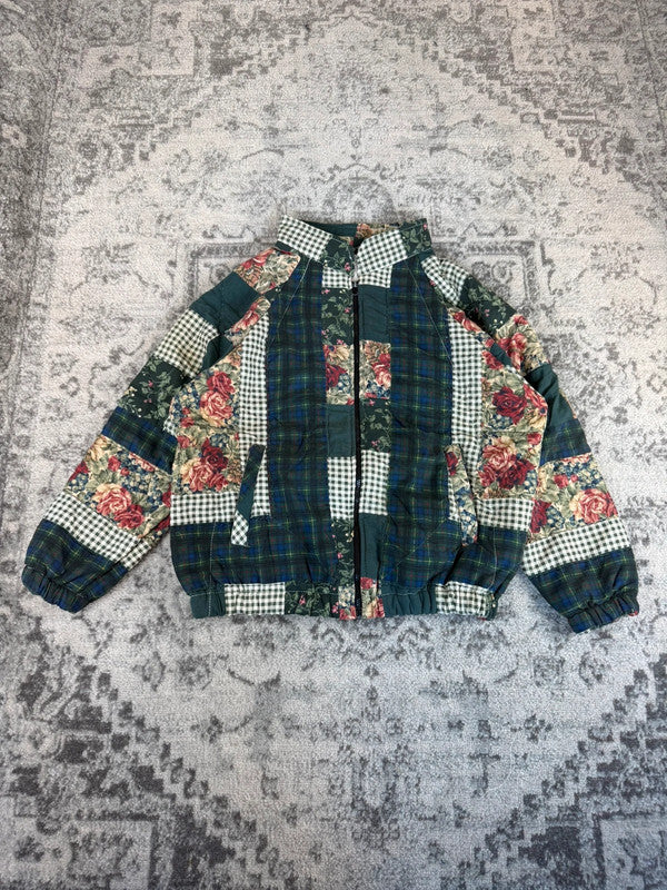Veste en quilt crop style sportswear design unique vintage fait main upcyclé retravaillé n•670