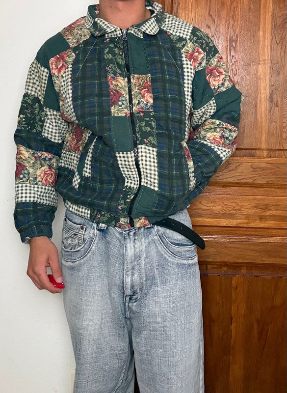 Veste en quilt crop style sportswear design unique vintage fait main upcyclé retravaillé n•670