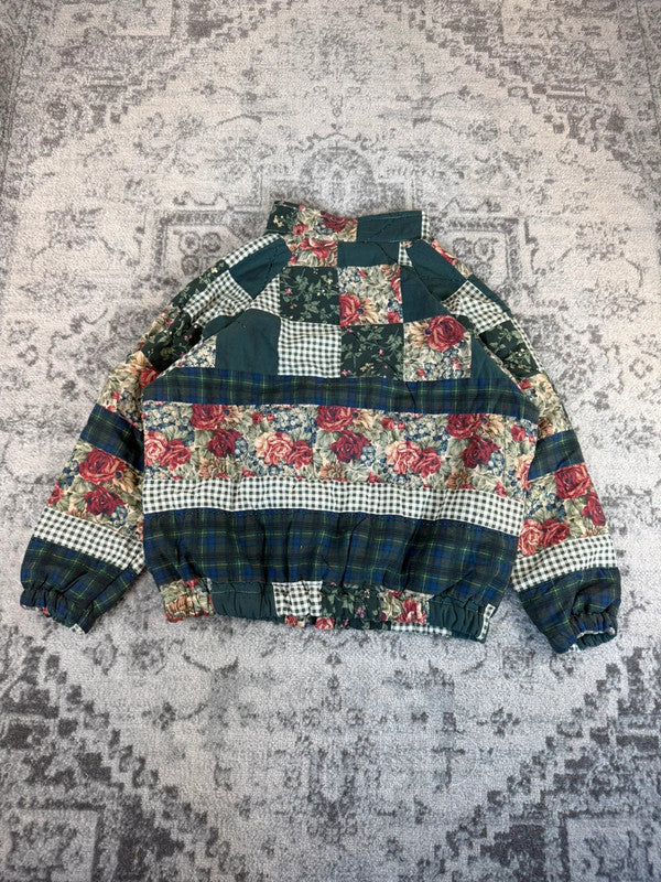 Veste en quilt crop style sportswear design unique vintage fait main upcyclé retravaillé n•670